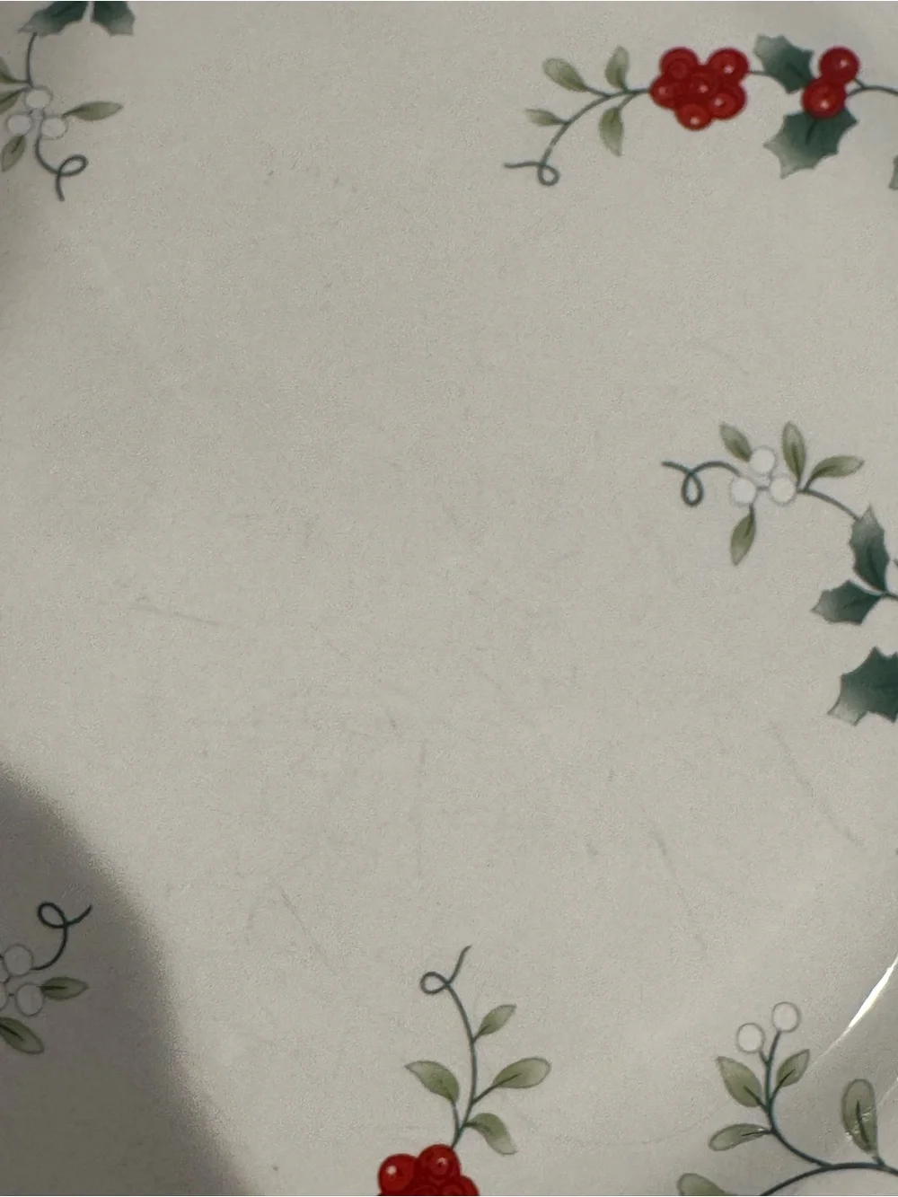 Pfaltzgraff Winterberry Holly 10.5 Dinner Plates Set of 4 Stoneware